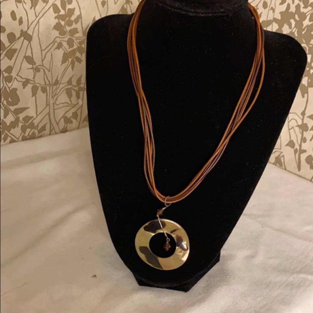 ❤️Animal necklace with dark and lighter cords